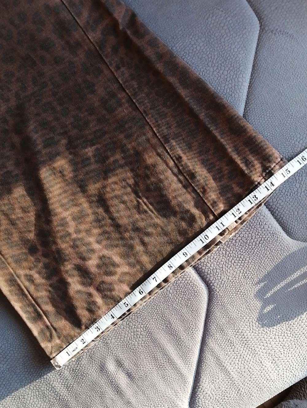 Anthropologie The Adi Brown Leopard Mid-Rise Wide-leg Flare Jeans by Pilcro S18W - Picture 10 of 13